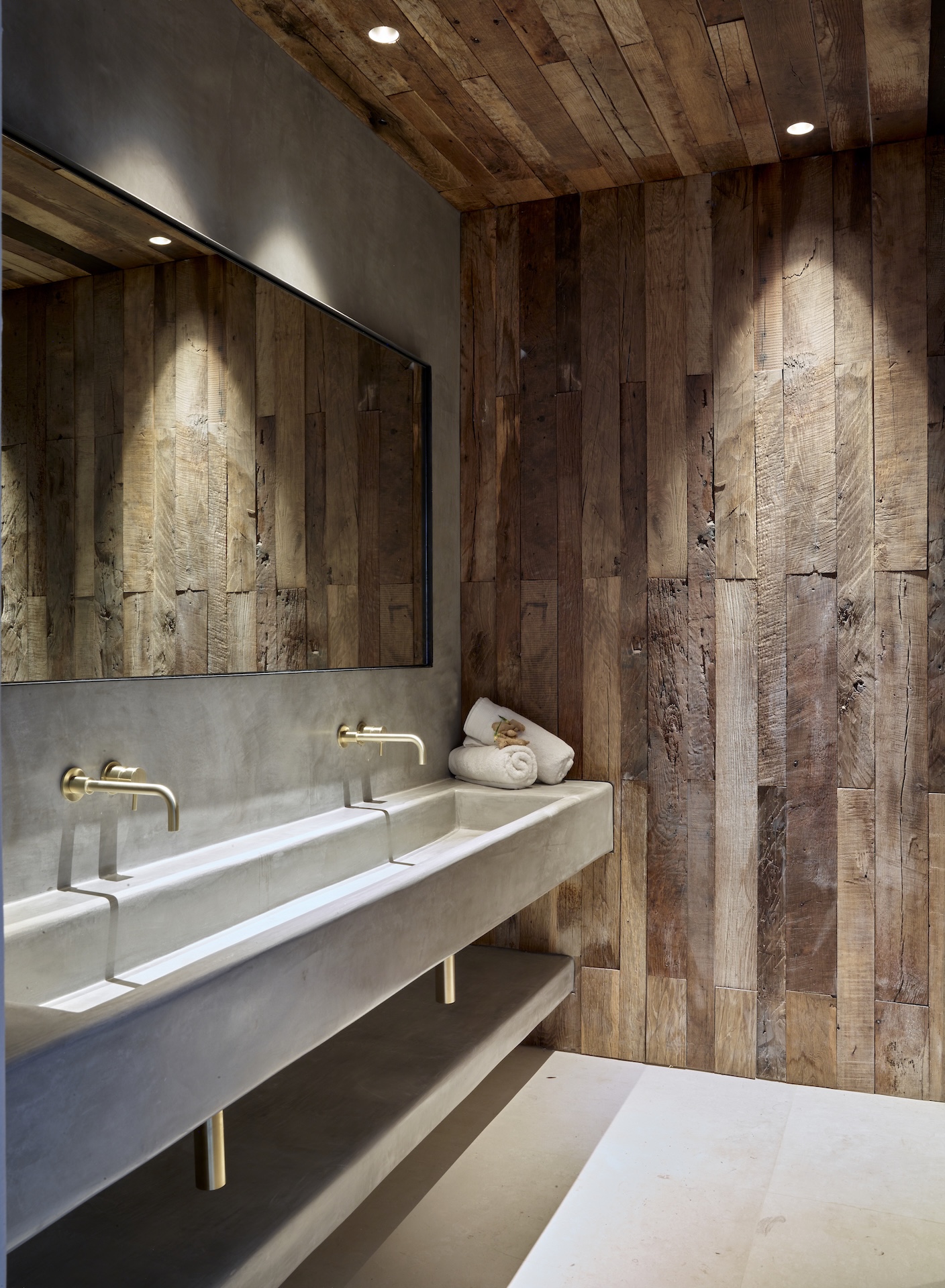 Resa Estates Ibiza koop sale Cala Moli villa seaviews modern bathroom sink 3.jpg